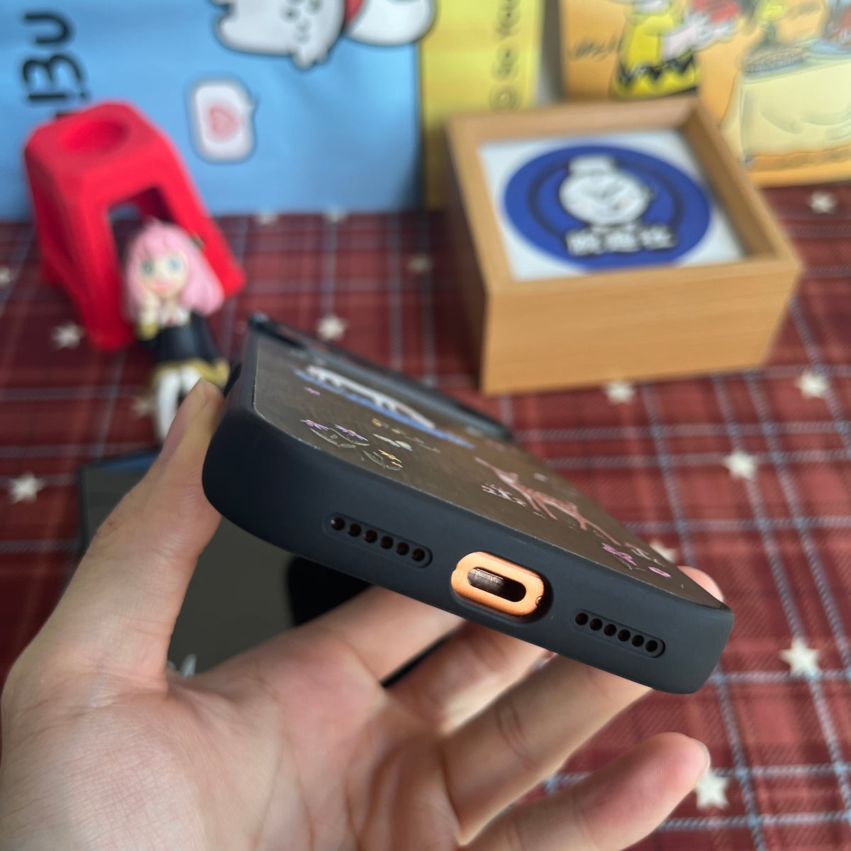 Momo Chic Tales of the Jungle Phone case Magsafe