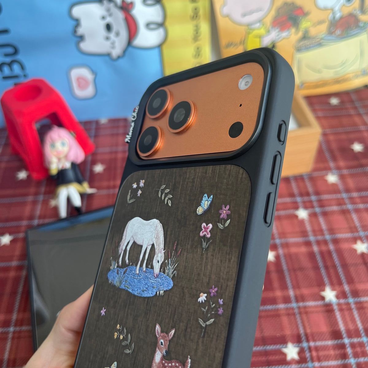 Momo Chic Tales of the Jungle Phone case Magsafe