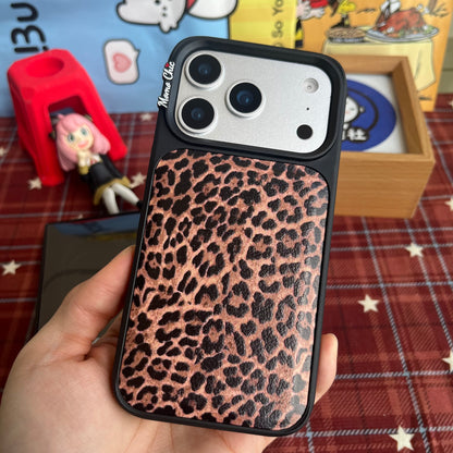 Momo Chic  leopard print phone case genuine leather