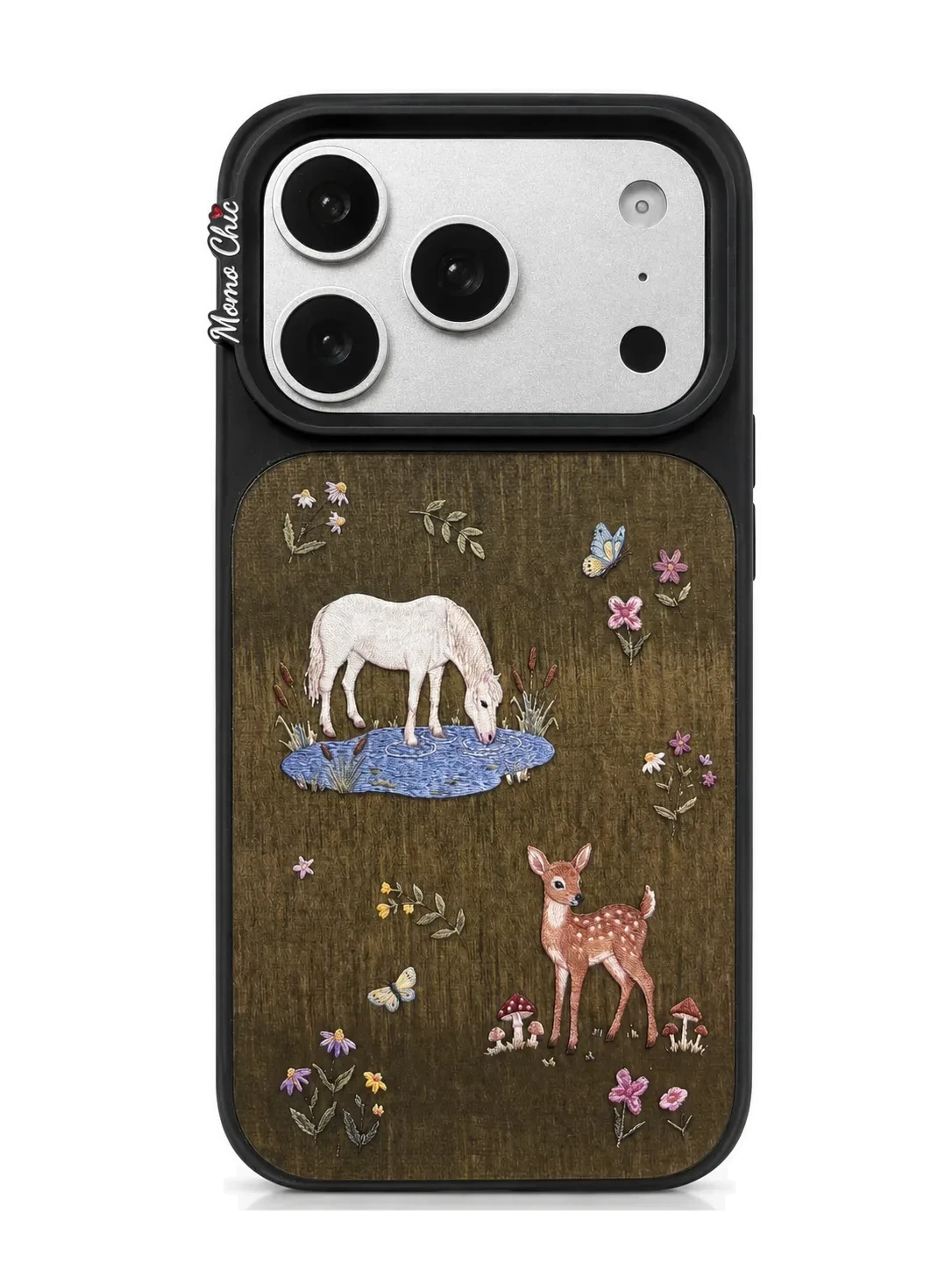 Momo Chic Tales of the Jungle Phone case Magsafe