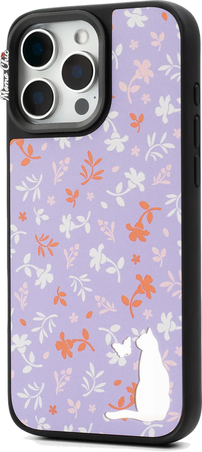 Momo Chic Kitten in the Flowers phone case mirror Magsafe